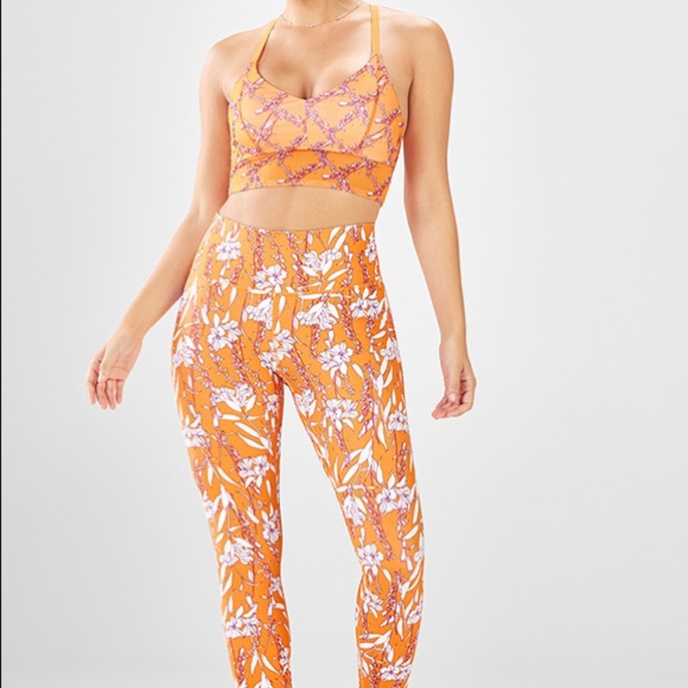 Fabletics Lyndon Leggings and Sports Bra Set